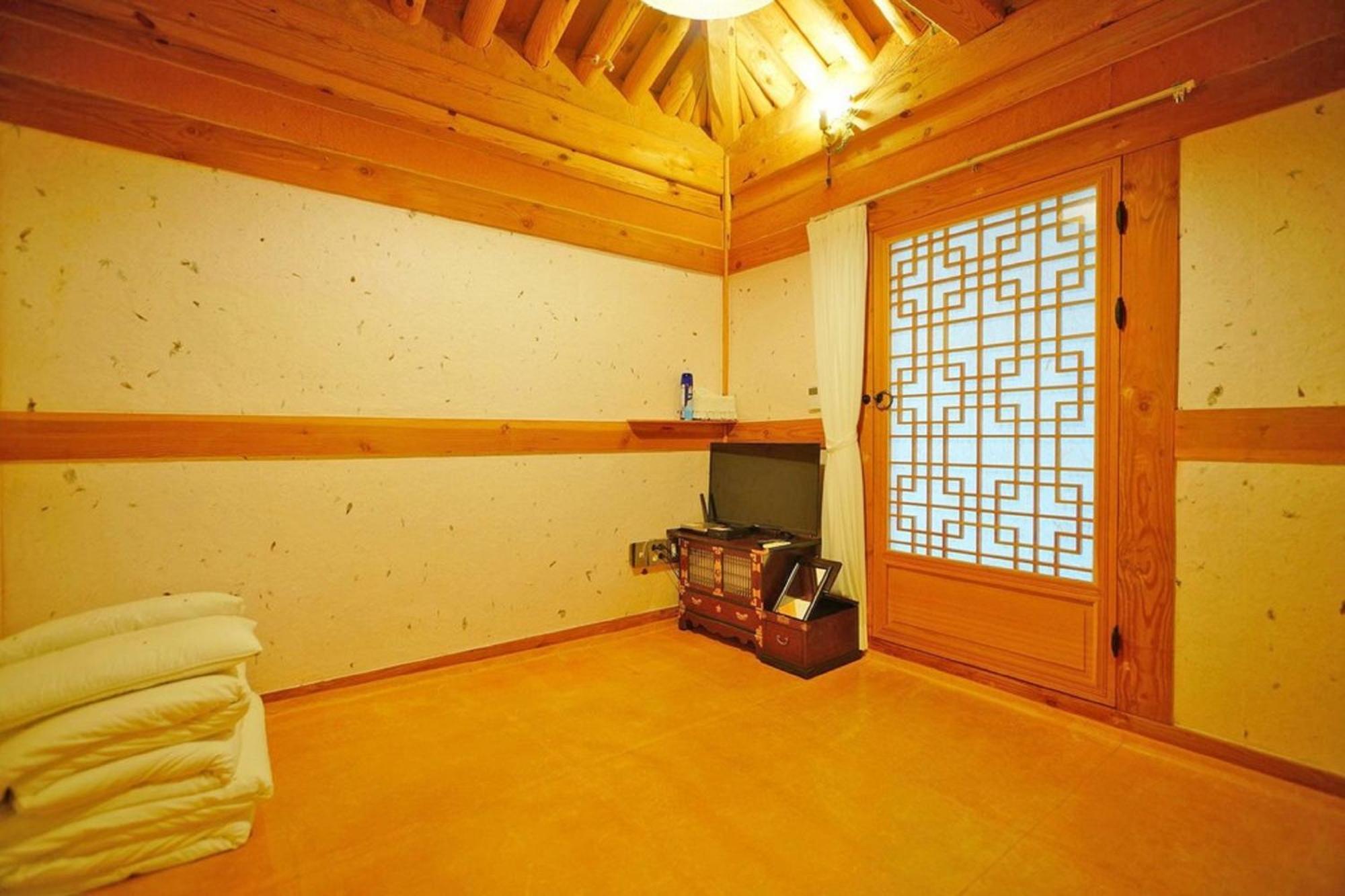 Hanok Gotaek Goeul จอนจู ภายนอก รูปภาพ